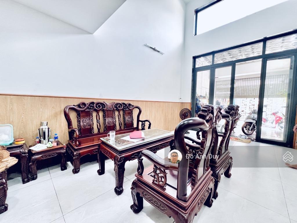 Nhà tân sơn nhì 60 m 3 tầng 7 tỷ xíu đường 12 m có vĩa hè