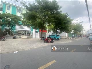 Nhà đẹp ngay emart phan huy ích, 70 m 3 tầng 7 tỷ xíu oto ngủ nhà