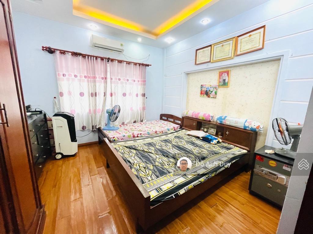 Nhà ngay hoàng hoa thám 70 m2 3 tầng hẻm kinh doanh 10 m 8 tỷ nhỉnh