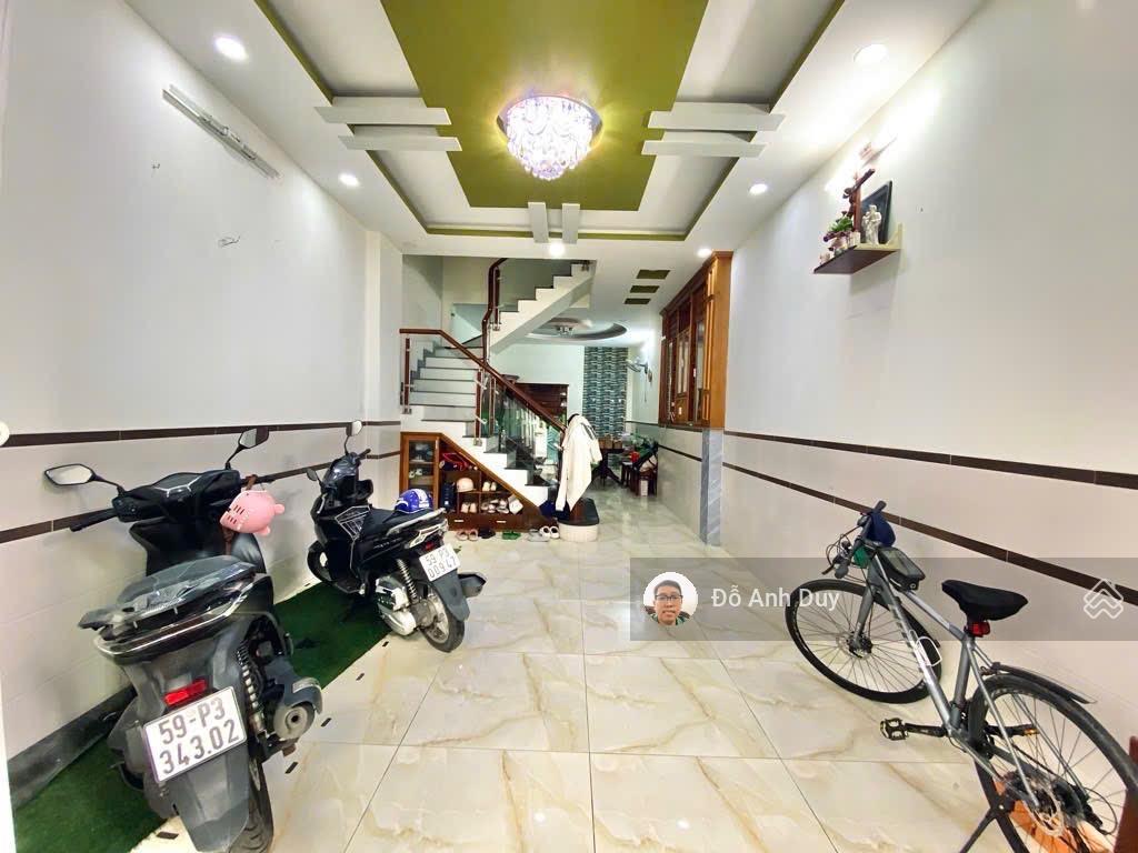 Nhà cạnh etown 2 cộng hoà , 60 m 4 tầng trước nhà 4 m hẻm oto 6.9 tỷ