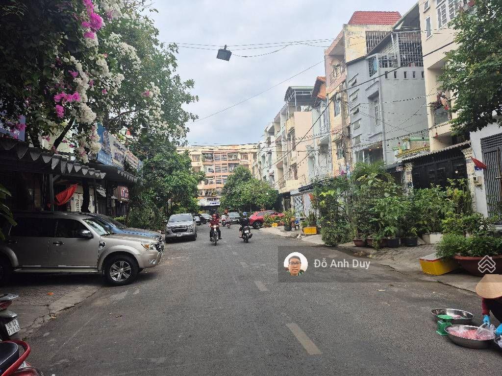 Nhà ngay nguyễn văn khối 70 m2 3 tầng 6 tỷ hẻm oto 6 m
