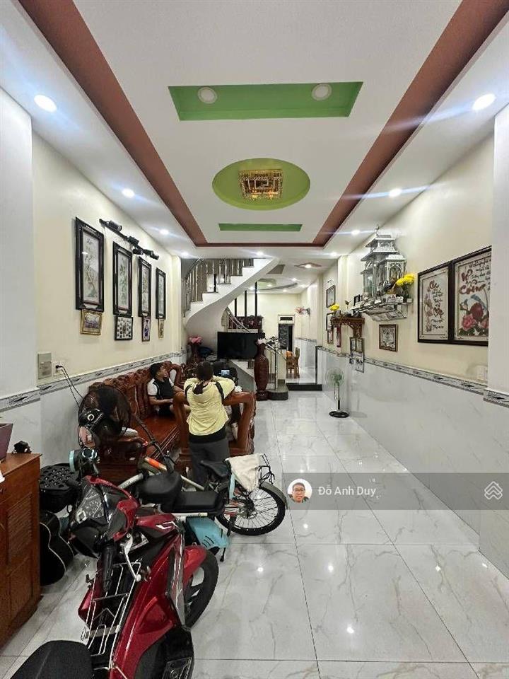 Nhà ngay nguyễn văn khối 70 m2 3 tầng 6 tỷ hẻm oto 6 m