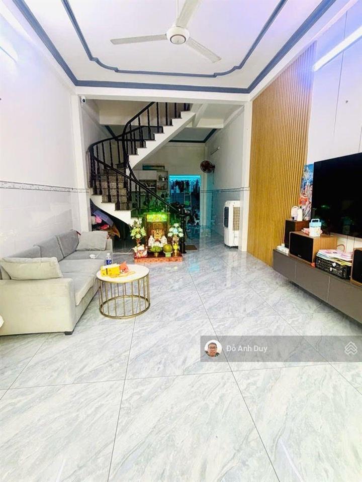 Nhà cạnh sân golf, 63,5 m², 3 pn, ô tô ngủ, nhà 7 tỷ