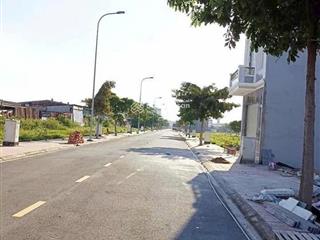 980 triệu/nền 75m2, ngay cổng khu công nghiệp vsip 2 bình dương, thuận tiện kinh doanh, cho thuê