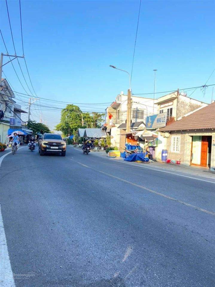 Cặp đất góc 2 mặt tiền  ngay ngã 3 hương lộ 7 & hương lộ 15 trung tâm phường tân triều