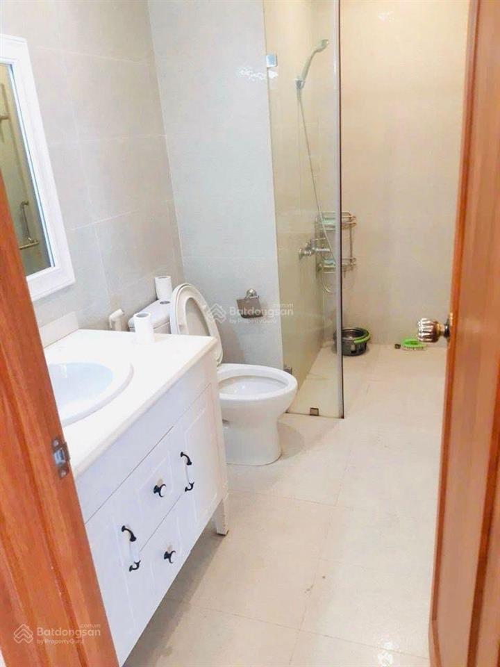 Bán căn hộ tòa n5a trung hòa nhân chính, 55m2, 4.8 tỷ, 2 ngủ, 1 vs, sổ đỏ cc, full nội thất đẹp.