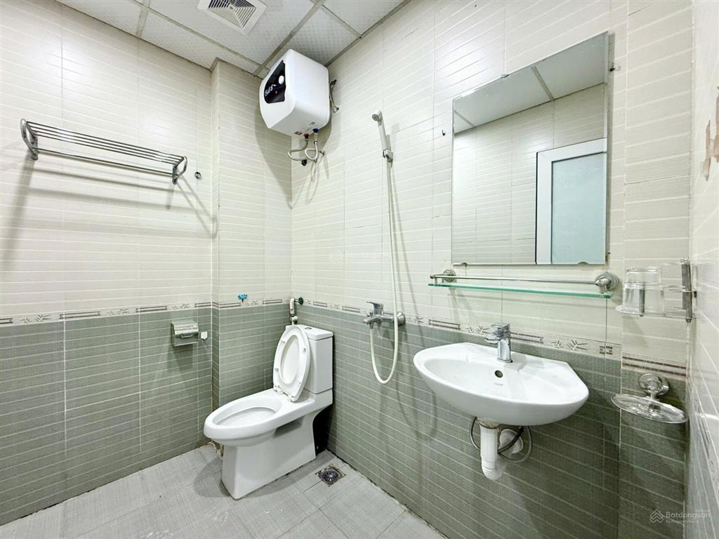Chính chủ cho thuê ccmn 1n1k cao cấp full nội thất nguyễn khánh toàn, cầu giấy