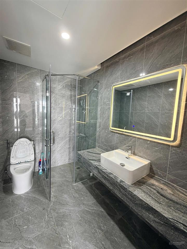 Cho thuê căn 3pn capital elite 119m  nội thất cơ bản và full đồ, giá từ 19tr,  0399 126 ***