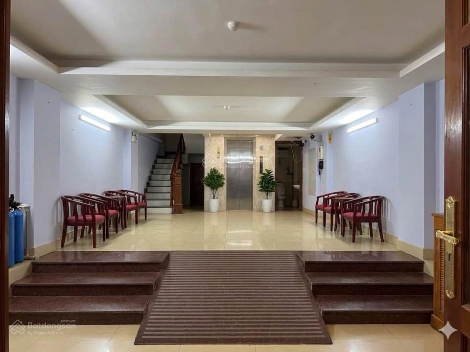 Bán đất tặng nhà 3 tầng  160m² mt 8m sổ vuông đẹp, vị trí mặt đường ô tô tránh trung tâm thanh trì