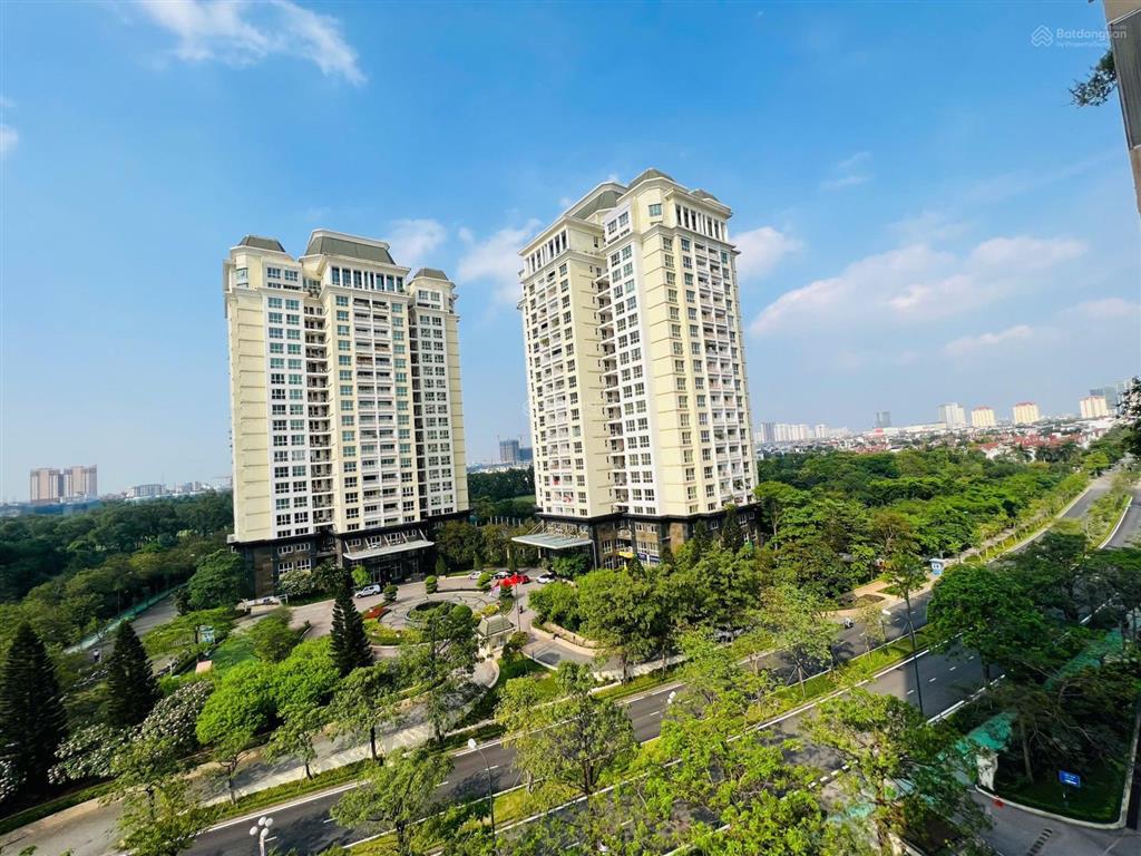 Cho thuê căn 3 ngủ e1 ciputra, diện tích 153m2, view cầu thăng long , giá 28,6 triệu/ tháng
