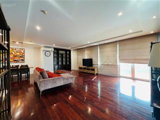 Cho thuê căn 3 ngủ e1 ciputra, diện tích 153m2, view cầu thăng long , giá 28,6 triệu/ tháng