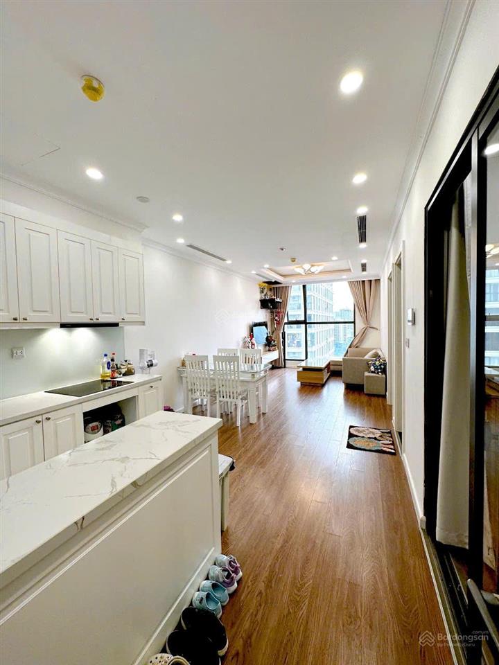 Chủ chuyển chỗ ở cần nhượng lại căn 2 ngủ tòa r3 sunshine riverside, view sông hồng, giá 7,25 tỷ