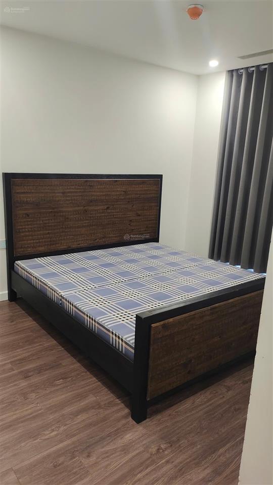 Bán căn giá tốt nhất sunshine city, dt 89m2, 3 phòng ngủ, giá 8,8tỷ, view nội khu, đầy đủ nội thất