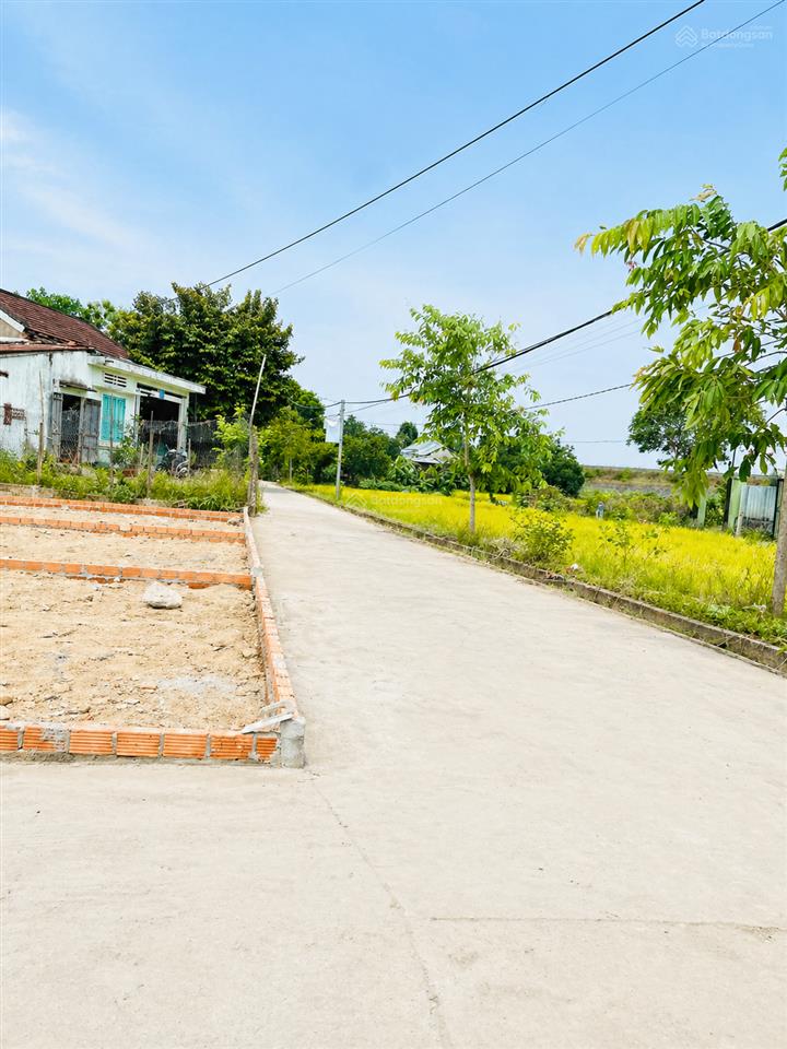 Lô góc 2mt gần chợ phong thử  đoạn dt605 nối dt609  giá 500 triệu