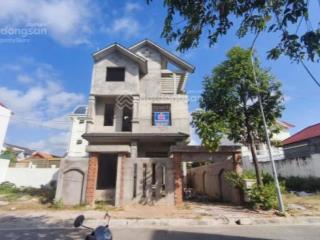 Bán biệt thự mặt tiền kênh phước sơn vũng tàu xây thô sổ hồng hoàn công giá 15.5 tỷ