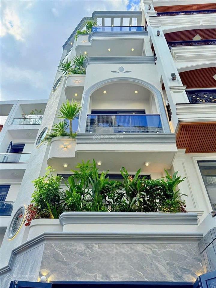 Nhà thang máy dương quảng hàm  nguyễn thái sơn p.5, dt 4.5m x 14m, 5 tầng  10.8 tỷ