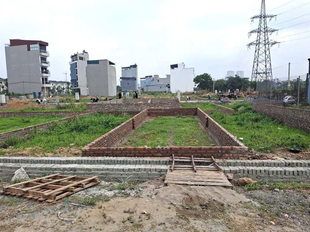 5 lô dt 49m2  50m2  56m2  75m2  84m2, khu 4,5ha đất dịch vụ vân canh, mặt đường vành đai 3,5
