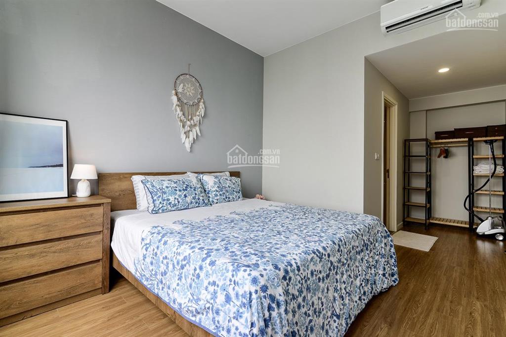 Bán cantavil (dt 150m2/giá bán 9,7 tỷ), 3 phòng ngủ, 3 ban công, sổ hồng