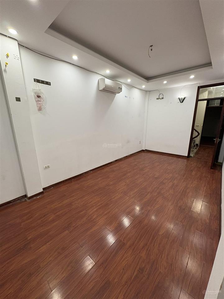 Chính chủ cho thuê nhà tại ngõ 87 thiên hiềnmỹ đình với diện tích 40m2, giá 20 triệu vnd.
