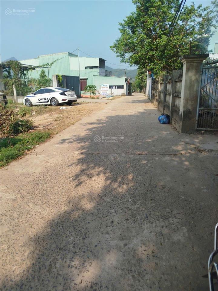 Tôi chính chủ bán lô đất kiệt 5m, thôn phú thượng, xã hòa sơn
