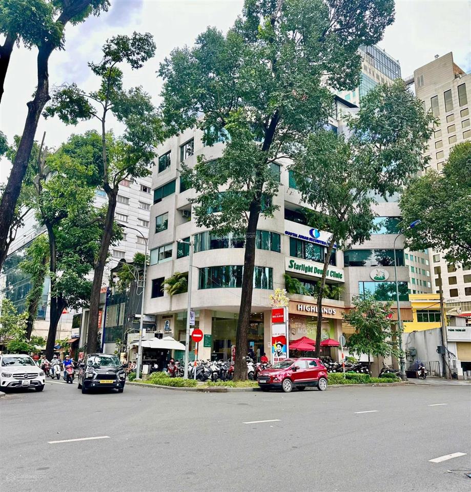 Quá rẻ  toà nhà hầm 8 tầng mt phan xích long quận phú nhuận. (10x30m) giá 95 tỷ tl