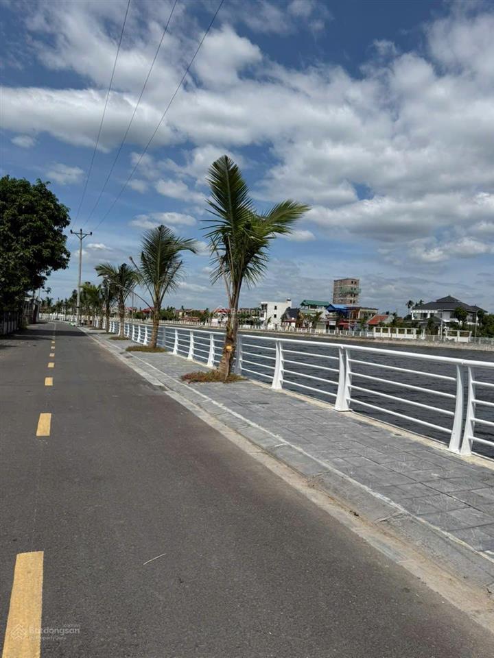 Bán rẻ bất ngờ 100m2 đất ở  sđcc  ngõ ôtô 4,5m  24triệu/m2  thôn đức nhuậntriệu việt vươnghy