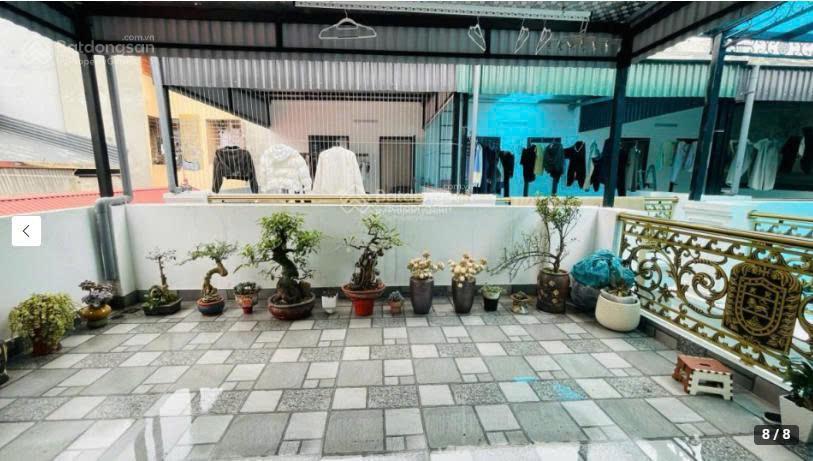 Bán nhà căn góc, sổ đỏ 55m2, s xây 30m2 x 6 tầng, gần đường trần huy hưng, cầu giấy, ngõ rộng, sđcc