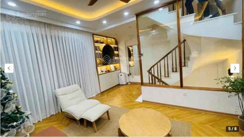 Bán nhà căn góc, sổ đỏ 55m2, s xây 30m2 x 6 tầng, gần đường trần huy hưng, cầu giấy, ngõ rộng, sđcc