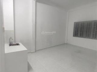 Cho thuê phòng có nhà vệ sinh riêng
