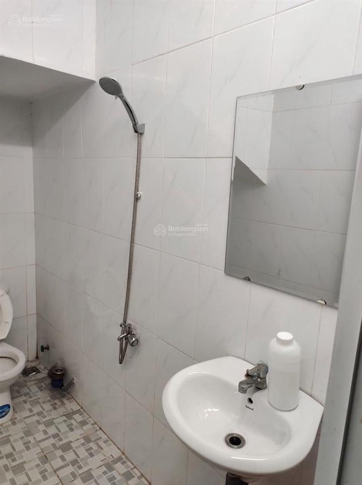 Cho thuê phòng có nhà vệ sinh riêng