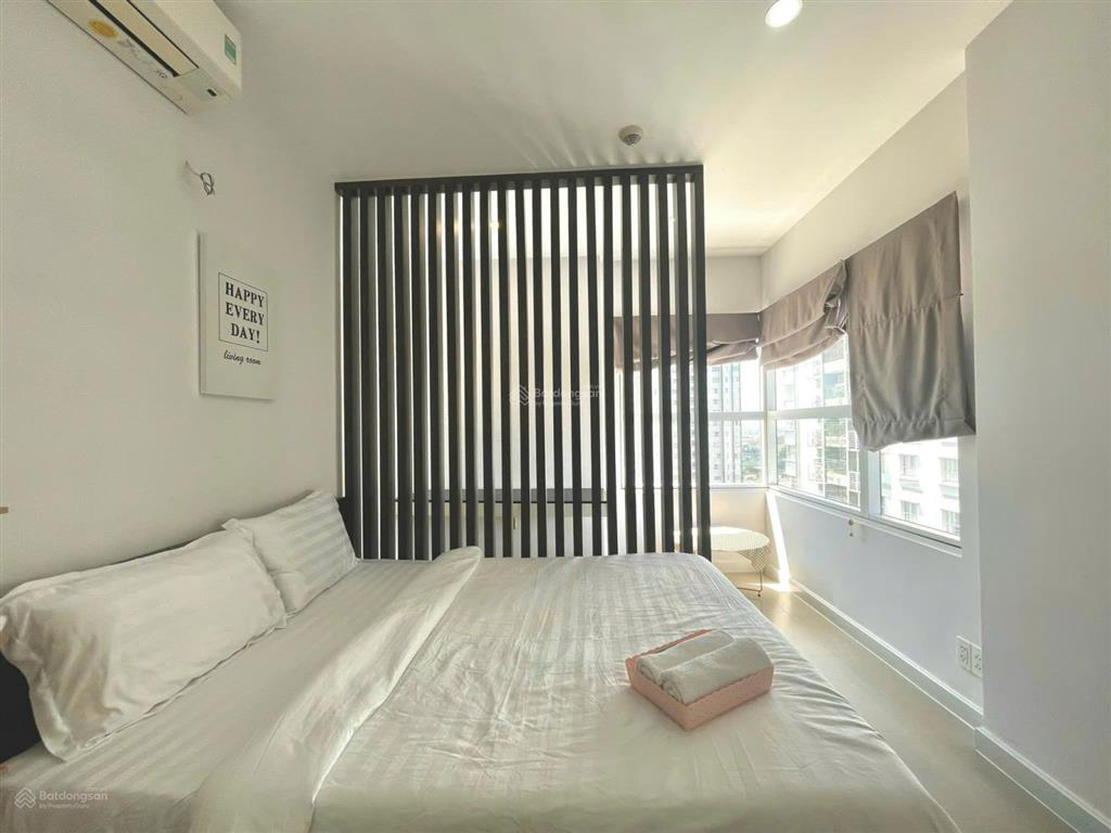 Căn góc 3pn sunrise city, view đẹp  giá tốt 25 triệu !!!!!