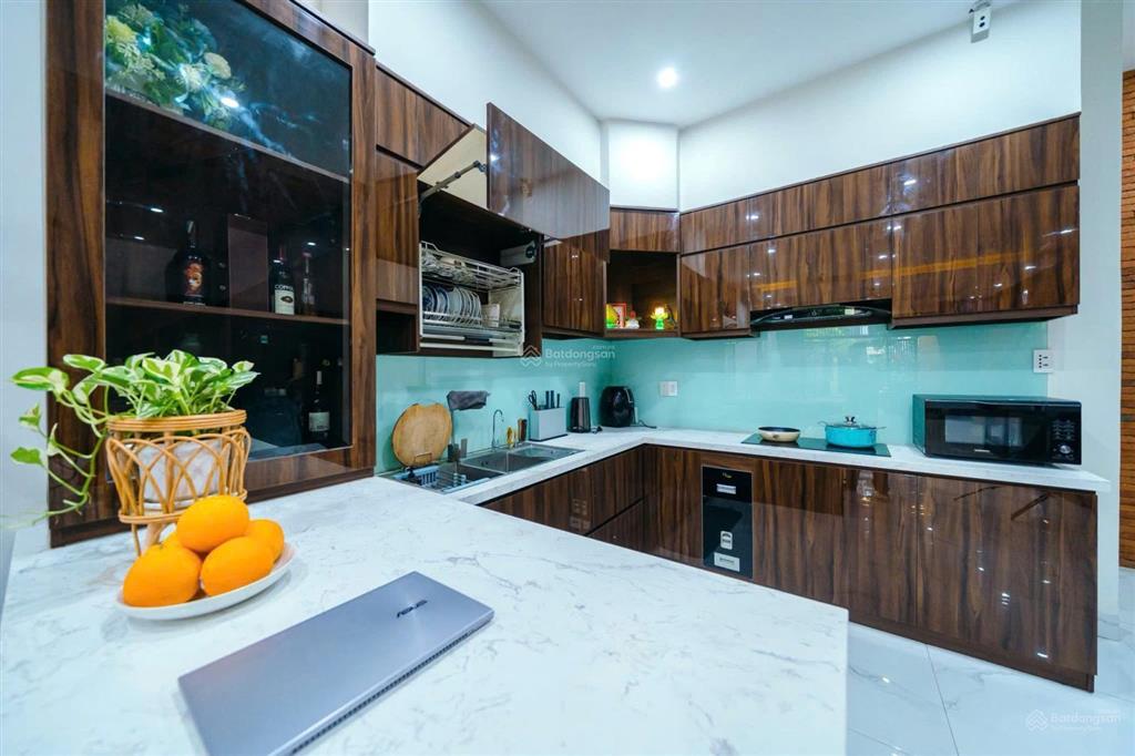 Cho thuê nhà 3 tầng full nội thất gần nguyễn phước lan, hoà xuân