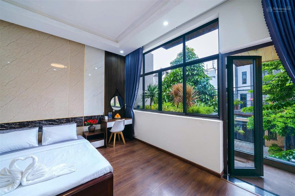 Cho thuê nhà 3 tầng full nội thất gần nguyễn phước lan, hoà xuân