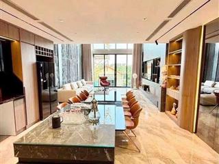 Mặt bằng kinh doanh thợ nhuộm (hoàn kiếm)  2 tầng 300m, mặt tiền 12m cực kỳ bề thế