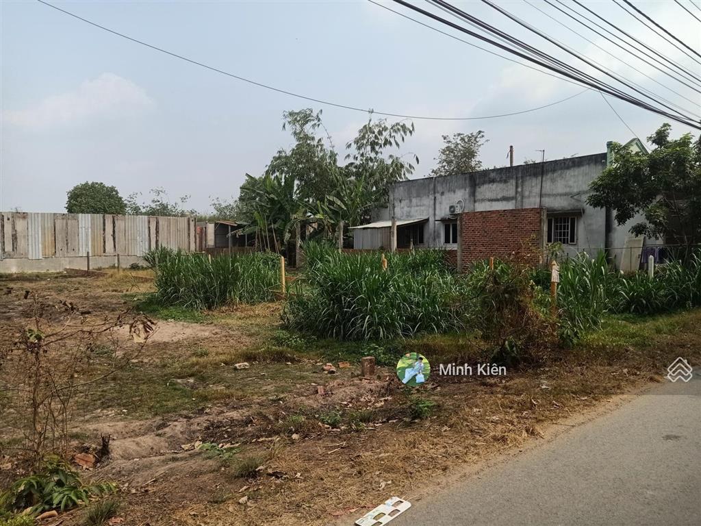 Do cần tiền cho con đi du học nên chủ bán lại lô đất 173m2 giá 990tr , shr , đ cây trôm mỹ khánh .