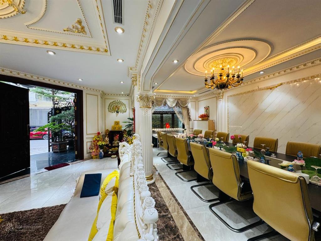 Bán biệt thự kim mã ba đình 289m2 mt 10m đối diện vinhomes metropolis ô tô tránh 60 tỷ