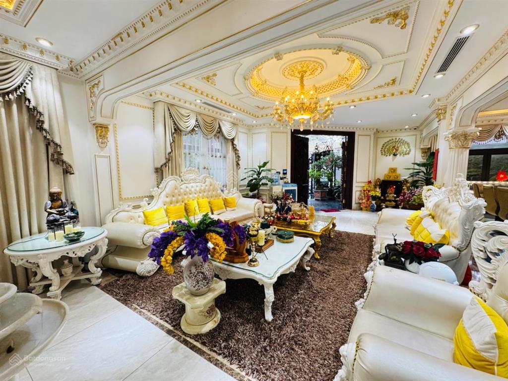 Bán biệt thự kim mã ba đình 289m2 mt 10m đối diện vinhomes metropolis ô tô tránh 60 tỷ