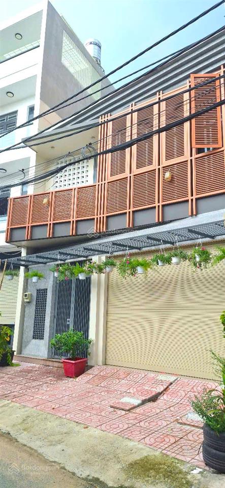 Biệt thự phố 2 tầng  do kiến trúc sư thiết kế  hẻm xe tải  tân tạo