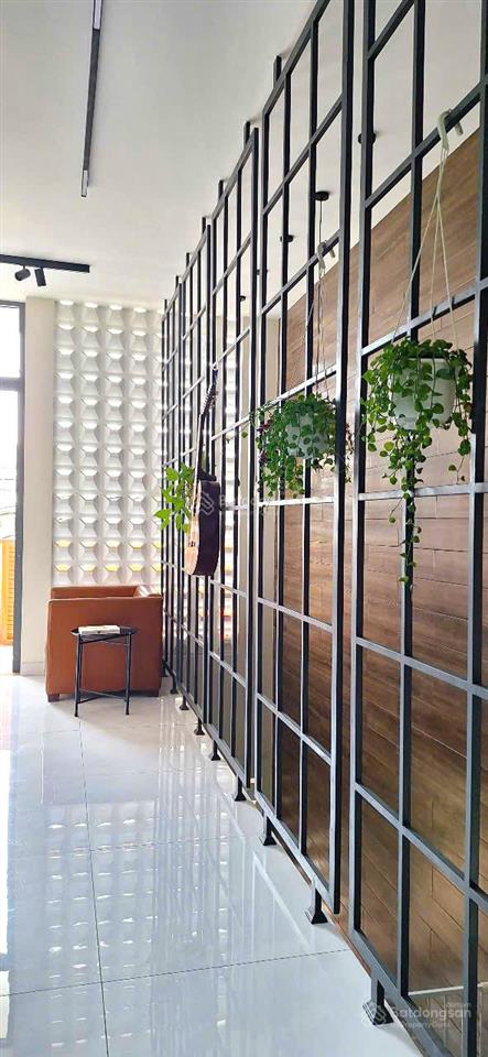 Biệt thự phố 2 tầng  do kiến trúc sư thiết kế  hẻm xe tải  tân tạo