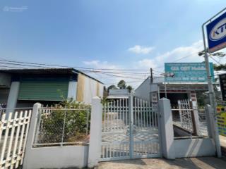 Bán nhà riêng 2 mặt tiền đường quốc lộ 61, 2,4 tỷ, 240 m2, 2pn, 2wc