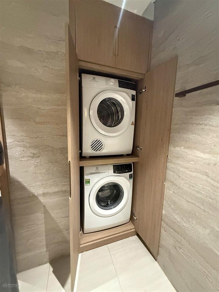 Bán gấp căn 1pn/ 40m2 duy nhất có giá 5,2 tỷ, hỗ trợ lãi suất 0% trong 24 tháng,cho thuê 25tr/tháng