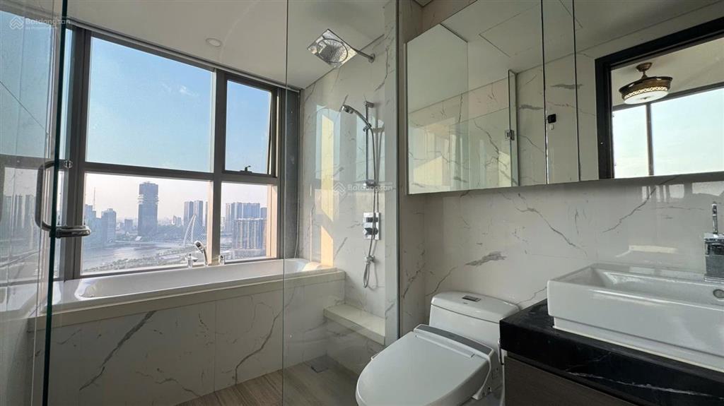 Hot! rổ hàng nhiều căn giá tốt nhất  3pn 127m2 chỉ 33 tỷ  view vĩnh viễn quận 1