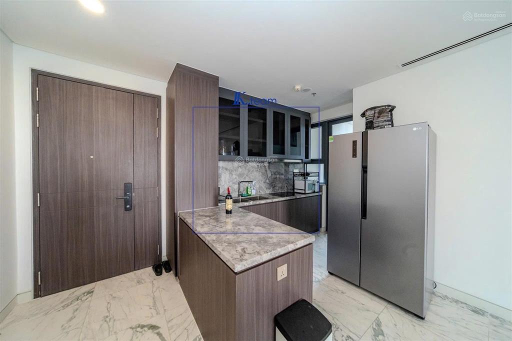 Căn hộ 2pn 100m2 view sông quận 7 đang có hd thuê 50tr/ tháng giá thương lượng bán ạ
