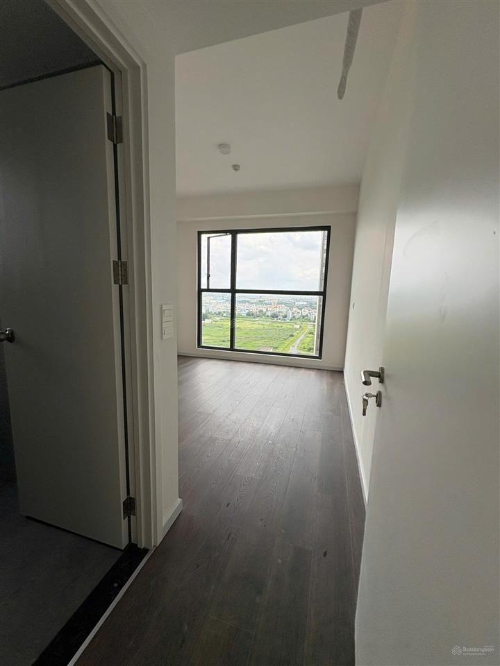 Rổ hàng em có nhiều căn view quận 1, view hồ bơi giá tốt hiện tại ạ