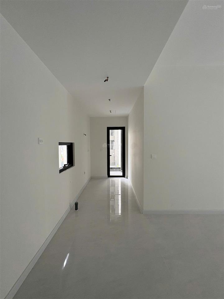 Rổ hàng em có nhiều căn view quận 1, view hồ bơi giá tốt hiện tại ạ