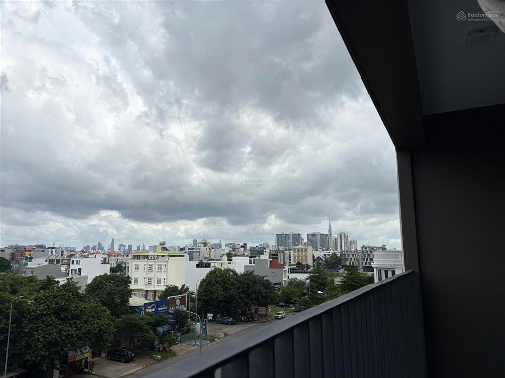 Rổ hàng em có nhiều căn view quận 1, view hồ bơi giá tốt hiện tại ạ