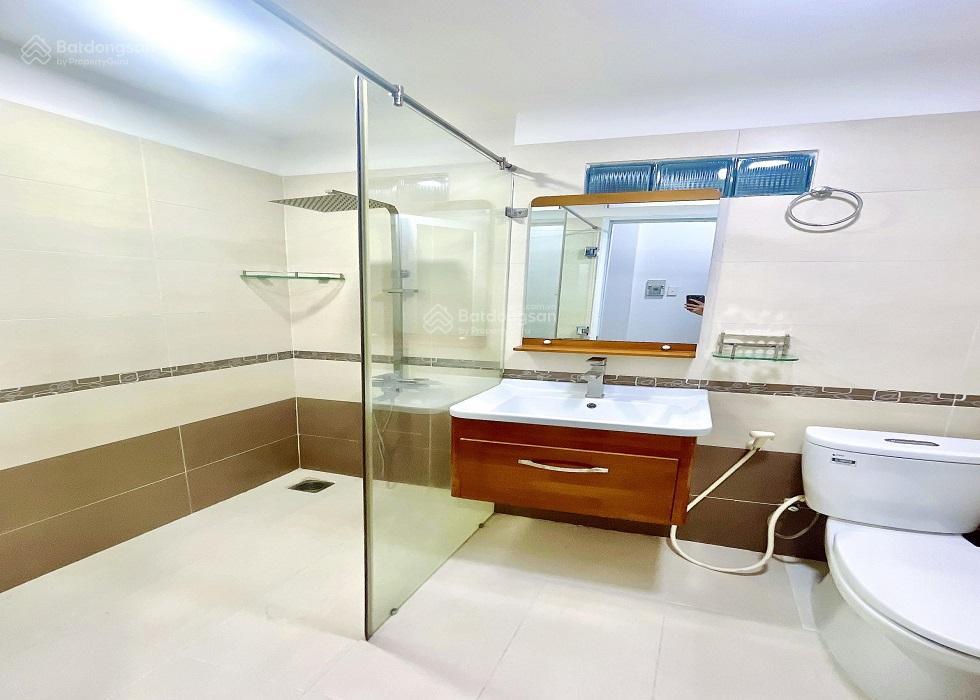 Bán nhà mặt tiền giá rẻ hon hxh nguyễn văn đậu, p11, bình thạnh cũ, 117m2, 4 tầng, nở hậu