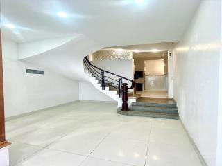 Bán nhà mặt tiền giá rẻ hon hxh nguyễn văn đậu, p11, bình thạnh cũ, 117m2, 4 tầng, nở hậu