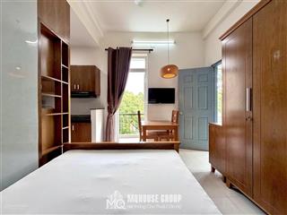 Cc mini ban công view cv gia định đ.bạch đằng khu sân bay tân bình mới keng giờ giấc tự do
