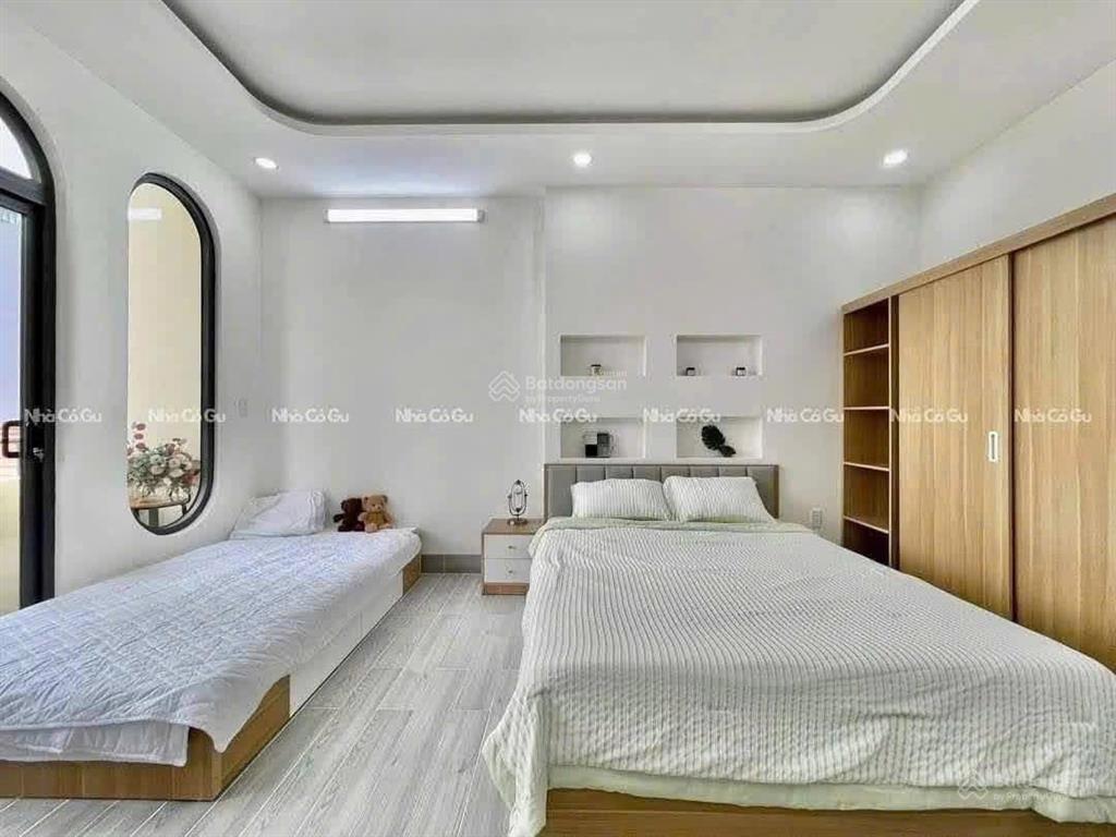 Căn hộ mới xây đ. cộng hoà thang máy, giờ giấc tự do, sạch sẽ